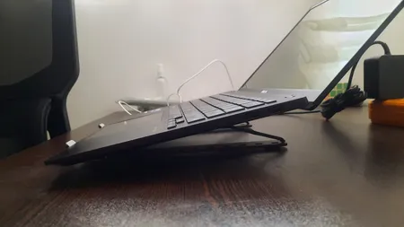 پایه نگهدارنده لپ تاپ مدل 001