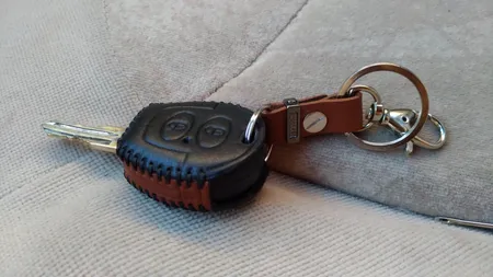 جاسوئیچی خودرور کد BN110 مناسب برای ام وی ام 110