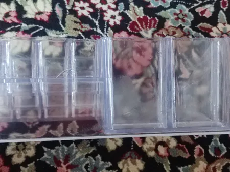 استند لوازم آرایشی مدل Ro01