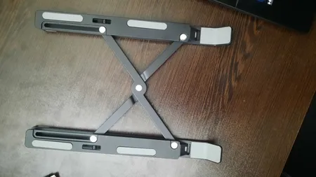 پایه نگهدارنده لپ تاپ مدل 001