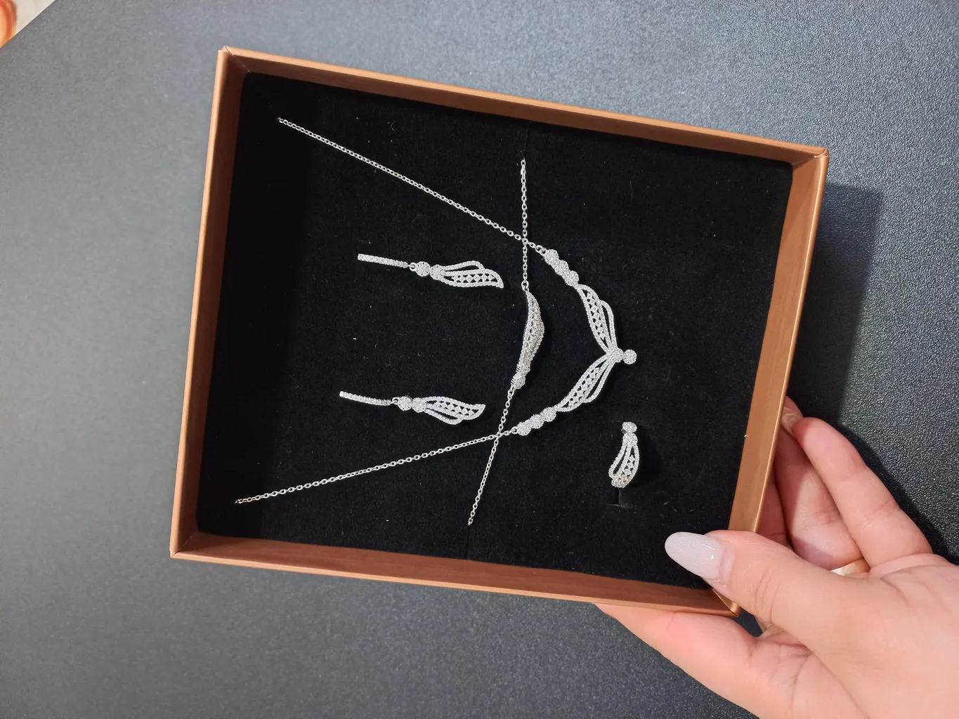 سرویس نقره زنانه مدل AMT-N207