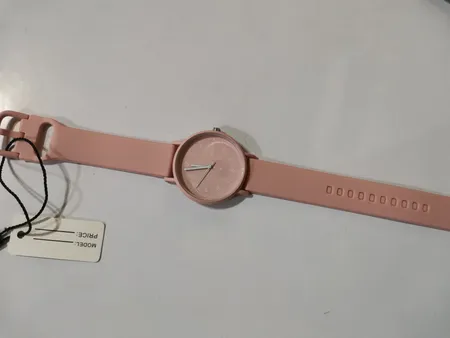 ساعت مچی عقربه ای دخترانه بولن کد 04