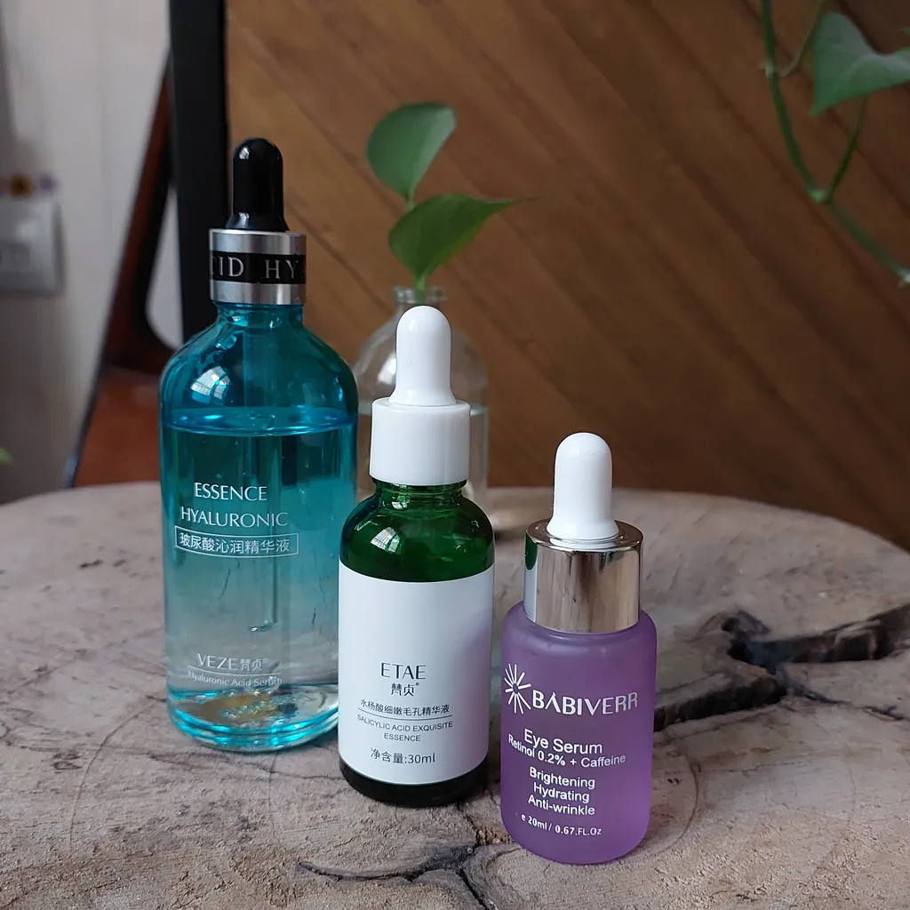 سرم دور چشم باب ایور مدل رتینول %0.2 و کافئین حجم 20 میلی لیتر