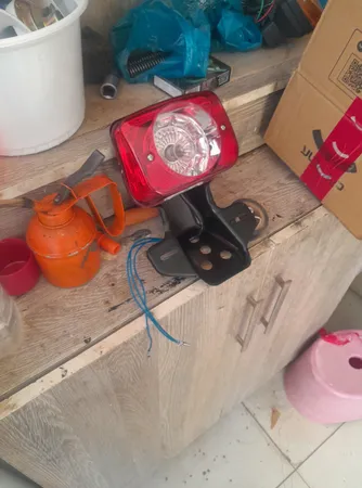 چراغ خطر موتور سیکلت وارون مدل پروازی کد B-40 مناسب برای هوندا 125