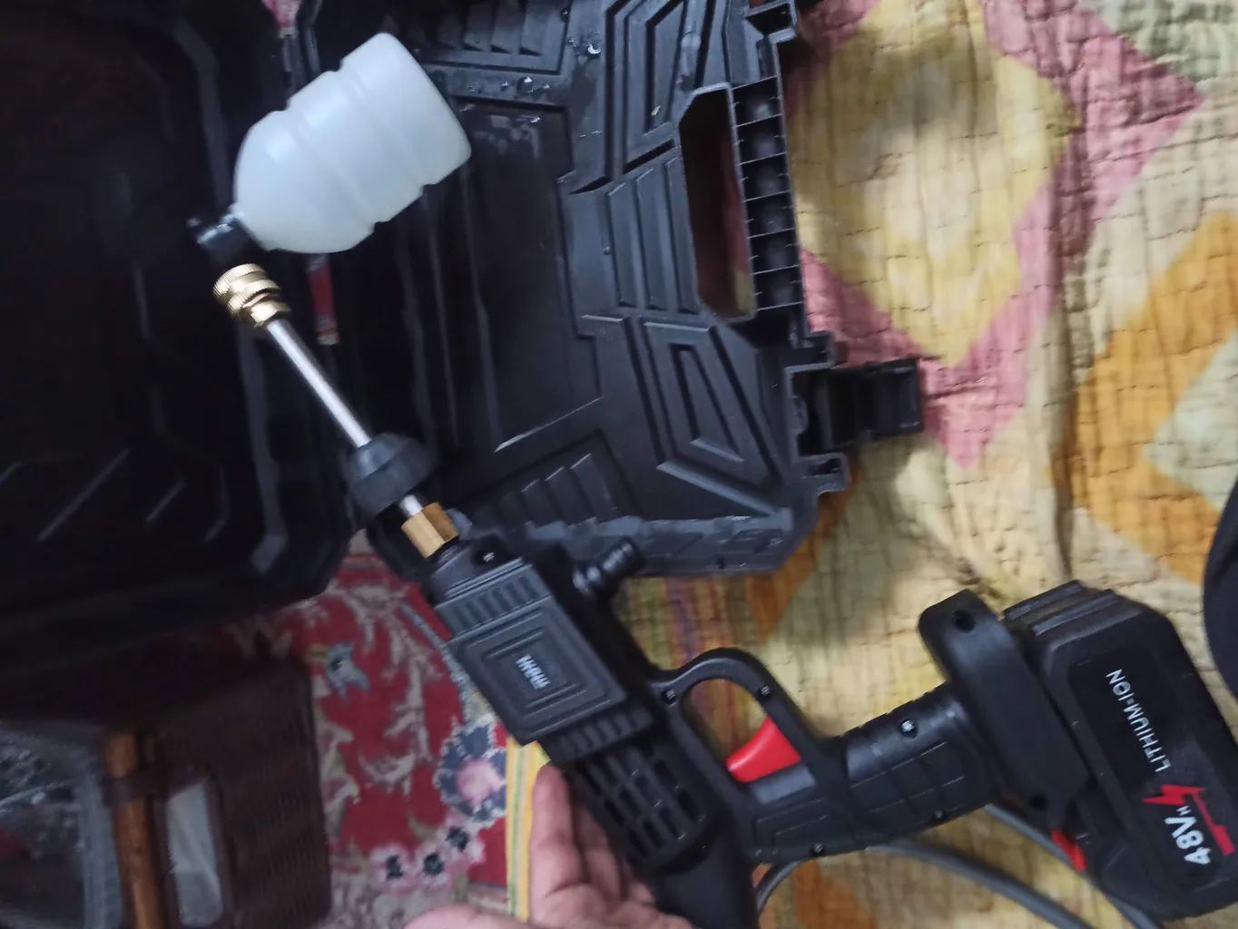 کارواش شارژی مدل ِDB به همراه باطری اضافی