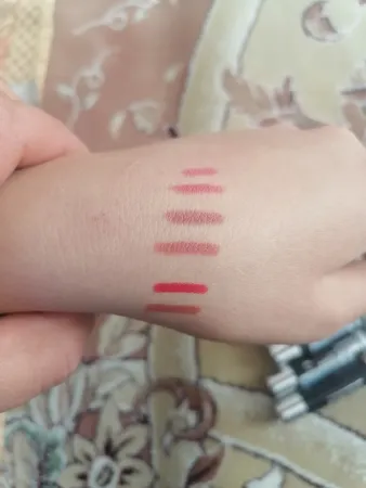 رژ لب مدادی میلوس مدل MIS2 مجموعه 6 عددی