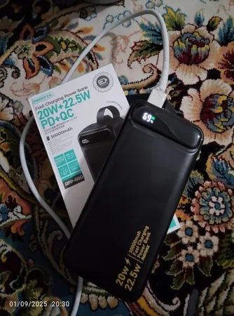 پاوربانک 22.5 وات ریمکس مدل RPP-660 ظرفیت 30000 میلی آمپر ساعت