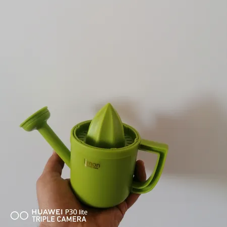 آبمیوه گیری دستی لیمون مدل 2051