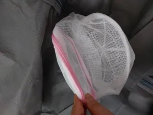 تجریه خرید محفظه شستشو لباس زیر زنانه مدل خالدار کد QJQ