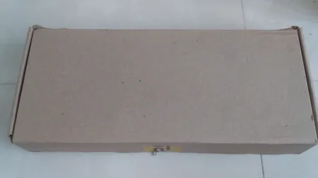 پایه دیواری ای جی ام مناسب برای تلویزیون های 32 تا 43 اینچی