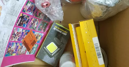 کرم ضدآفتاب و ضدلک بی‌رنگ لافارر مدل SPF30، مناسب پوست‌های خشک و معمولی، حجم 40 میلی‌لیتر