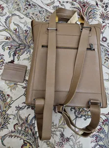 تجریه خرید کوله پشتی زنانه چرم مشهد مدل V5004-001 به همراه جاکارتی