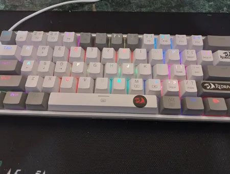 کیبورد گیمینگ ردراگون مدل K617 FIZZ، سوییچ مکانیکال قرمز، Tenkeyless، نورپردازی RGB