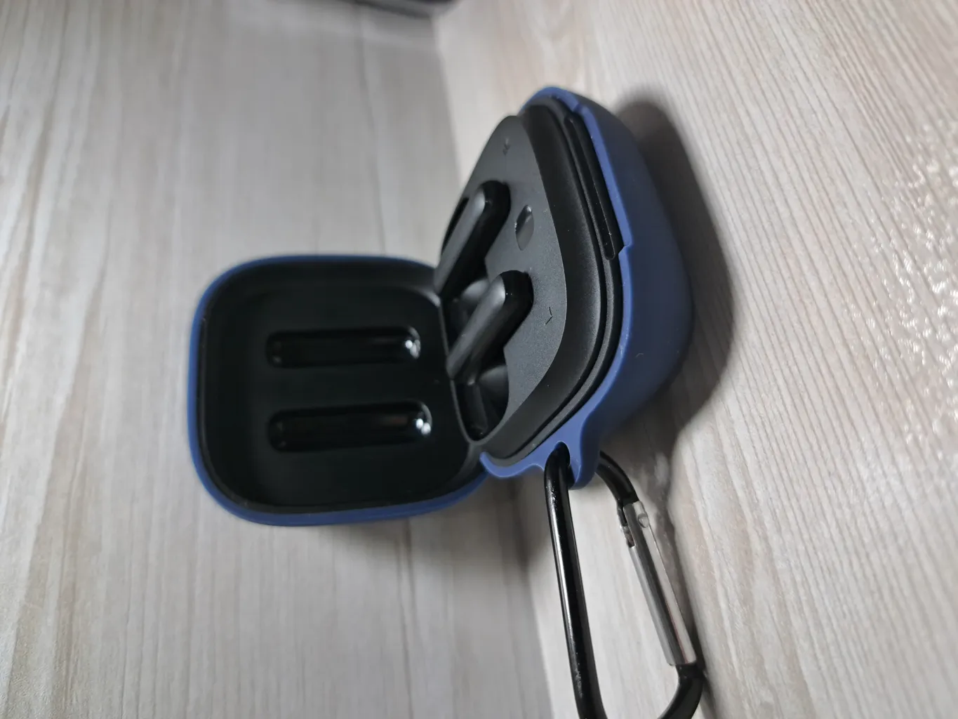 کاور مدل QCY مناسب برای کیس کیو سی وای QCY T13 ANC