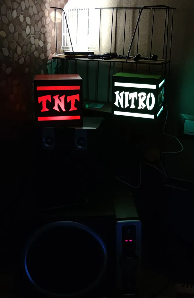 آیکون لایت طرح بازی کراش مدل TNT-NITRO L