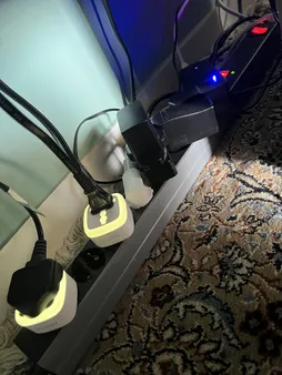 محافظ ولتاژ پارت الکتریک مدل PE6642