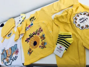 تجریه خرید جوراب نوزادی مدل زنبور مجموعه دو عددی