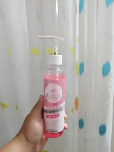 تجریه خرید ژل شستشو صورت ایلابرت مدل سالیسیلیک اسید حجم 210 میلی لیتر