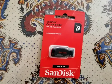 فلش مموری سن دیسک مدل Cruzer Blade CZ50 ظرفیت 32 گیگابایت با رابط USB 2.0