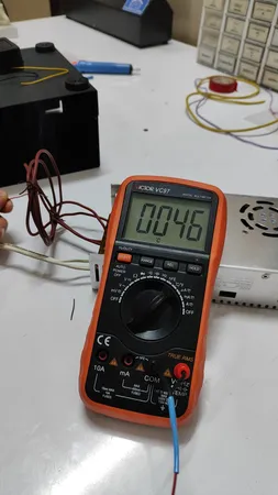 المنت ۱۲ ولت الکترومکانیک سیلیکونی ۱۳۰ سانتیمتری