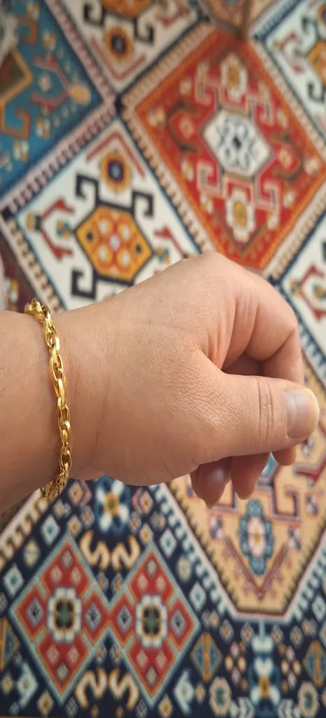 دستبند طلا 18 عیار زنانه طلای مستجابی کد AVA19