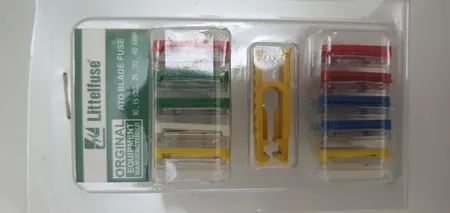 فیوز خودرو لی تل فیوز مدل وکیوم مجموعه 11 عددی