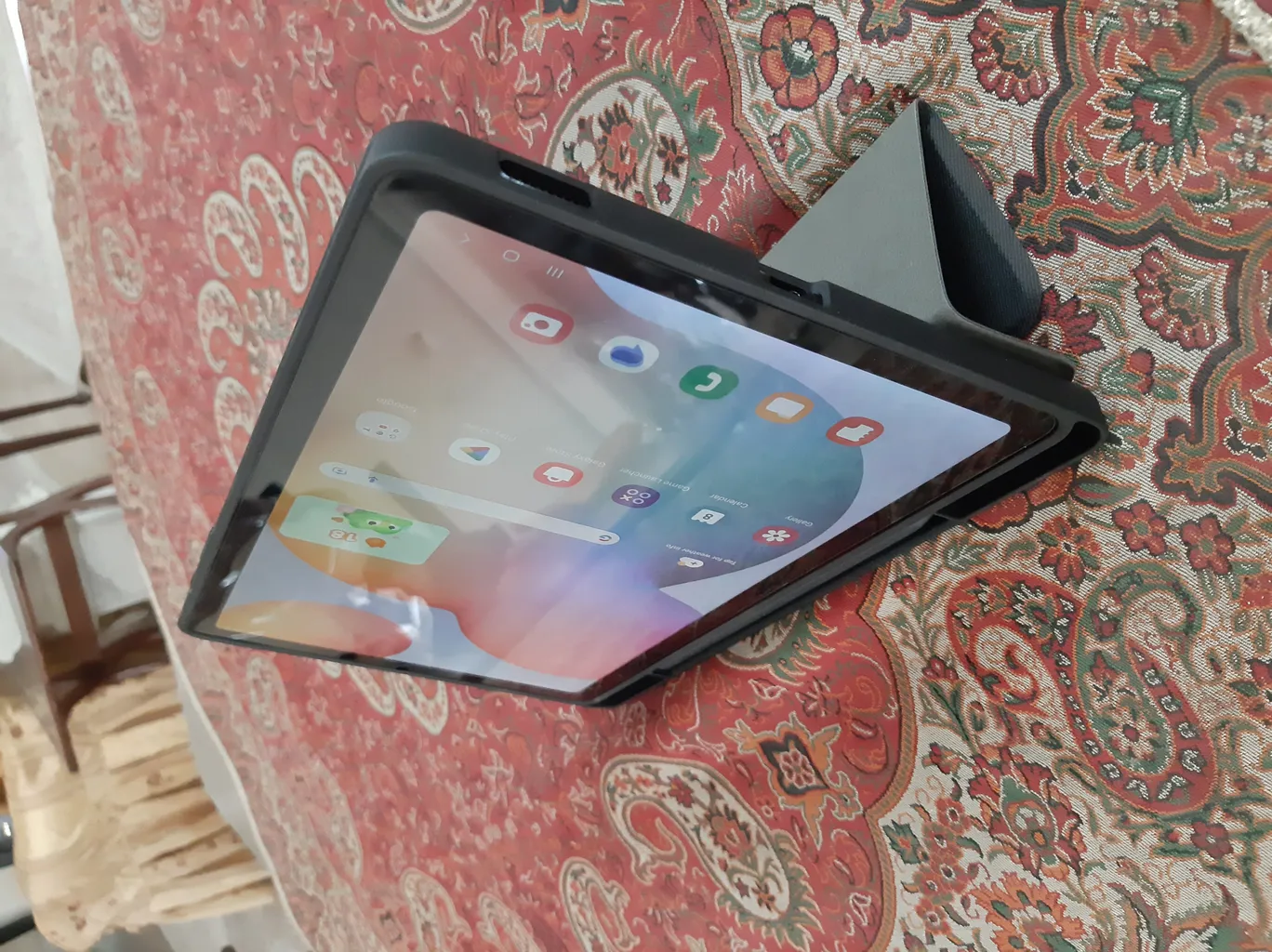 کیف کلاسوری دوکس دوکیس مدل Tri-Fold مناسب برای تبلت سامسونگ Galaxy Tab S6 Lite