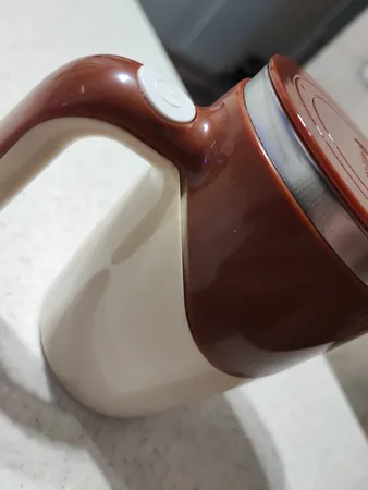 ماگ سفری مدل همزن دار کد  XQ-168 گنجایش 0.380 لیتر