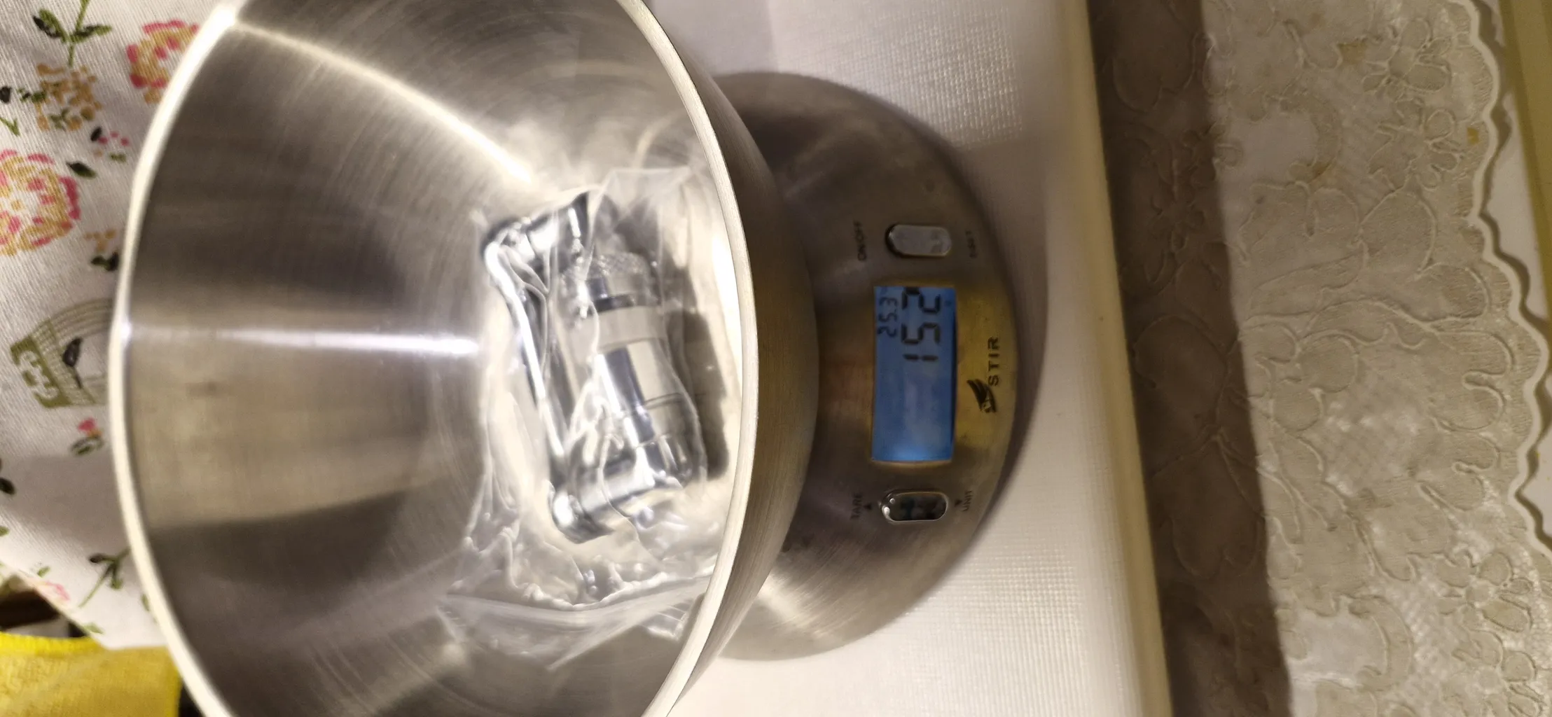 سرشیر آب آلوا مدل گردان 1080 درجه کد VMI-KB-8001