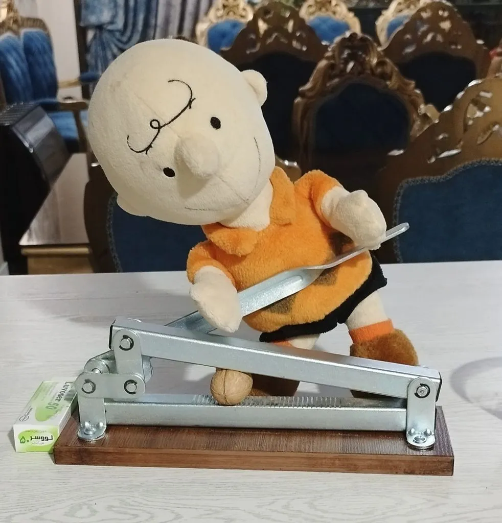 هسته شکن یونیور مدل اهرمی حرفه ای کد Uni12-300