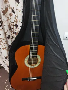 تجریه خرید گیتار کلاسیک اسپیروس مارکت مدل C71