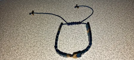 دستبند کد B02