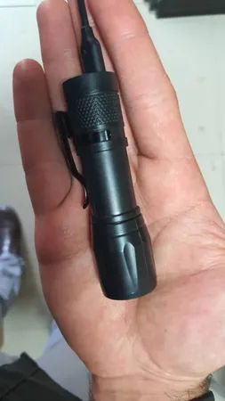 چراغ قوه دستی مدل C-185