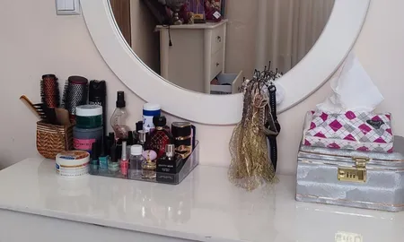 استند لوازم آرایشی مدل 8765