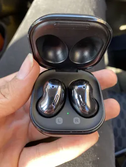 هدفون بلوتوثی سامسونگ مدل Galaxy Buds Live