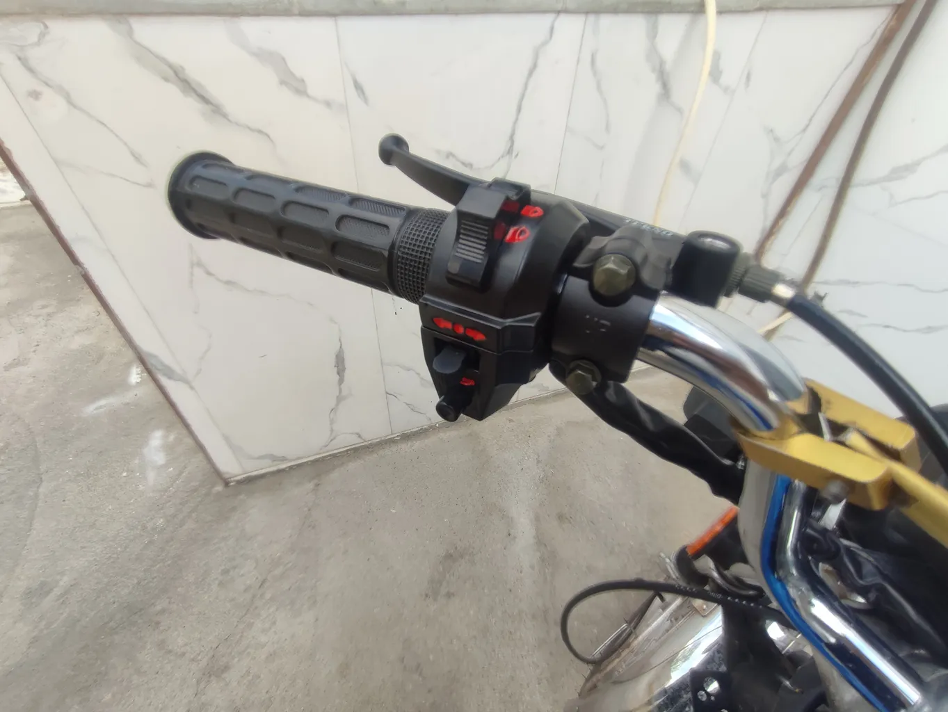 قلوه چراغ موتور سیکلت اونو مدل 54 مناسب برای هوندا 125 بسته 2 عددی