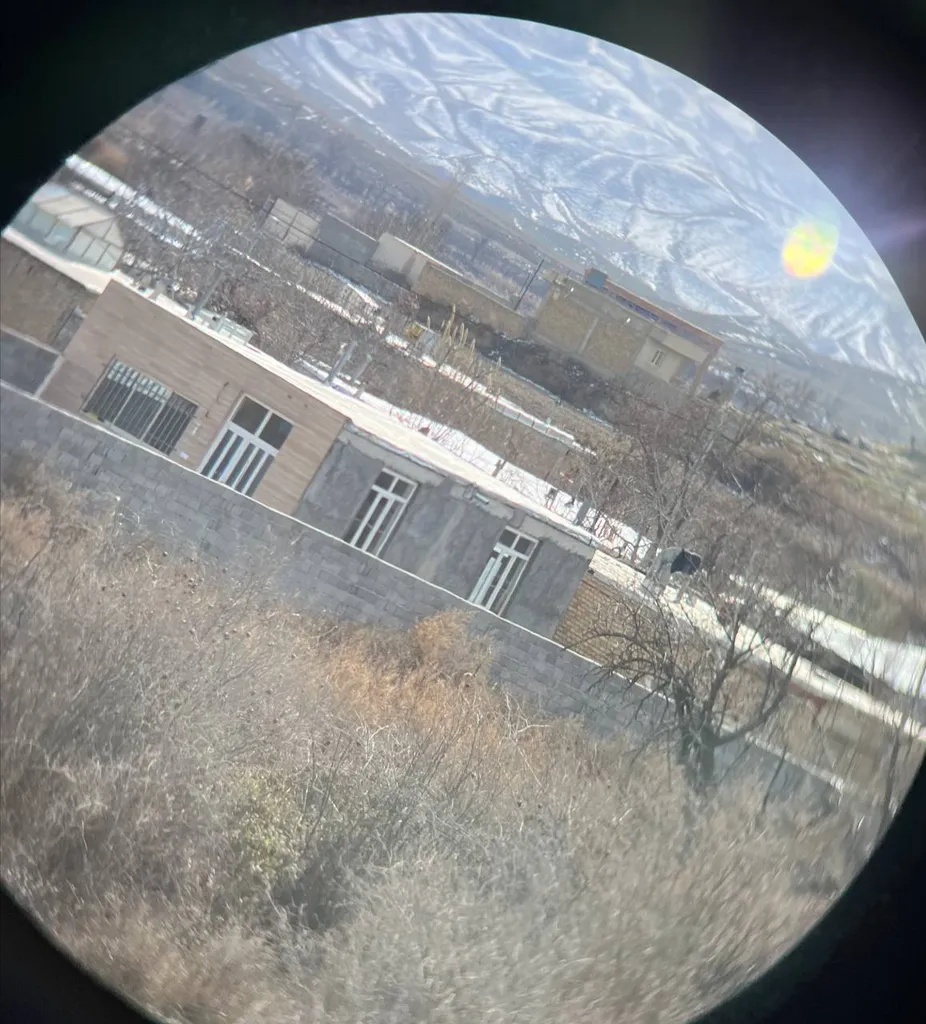 دوربین دوچشمی کومت مدل 10X25 M2021 دوربین دوچشمی کومت مدل 10X25 M2021