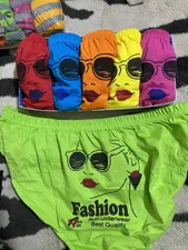 تجریه خرید شورت زنانه آوین مدل چاپی کد 10 مجموعه 6 عددی