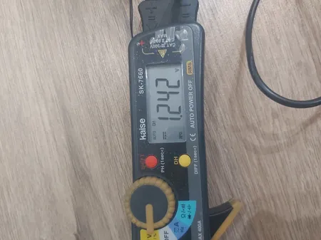 قارچ کش و باکتری کش گیاهان آپارتمانی بردوفیکس مدل bord حجم 100 میلی لیتر