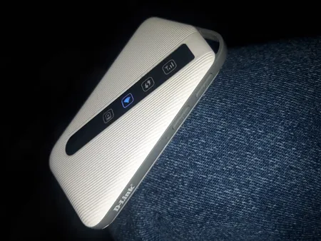 مودم 4G/LTE قابل حمل دی-لینک مدل DWR-930M