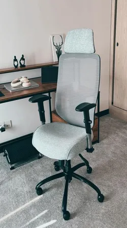 صندلی مدیریتی کادی نو مدل پشت توری VIP