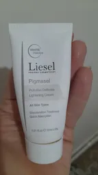 کرم روشن کننده لایسل مدل Pigmasel حجم 30 میلی لیتر