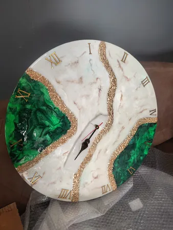 ساعت دیواری رزینی مدل مرمر