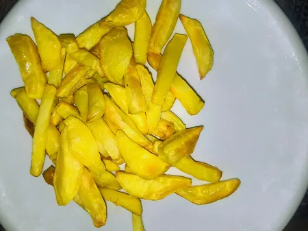 هواپز 12 لیتری بلک اند دکر مدل AOF-100-B5