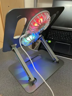 پایه خنک کننده  لپ تاپ مدل W8