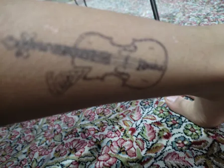 تتو موقت مدل خوشنویسی و فانتزی مجموعه 100 عددی به همراه اسپری تتو موقت