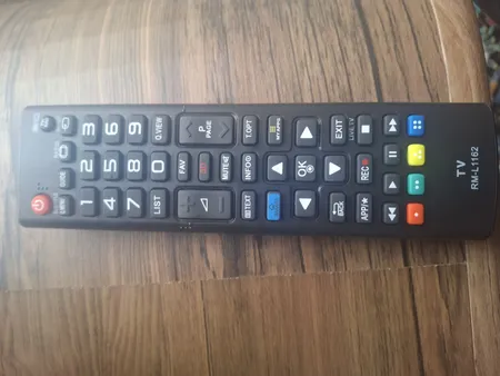 ریموت کنترل تلویزیون همه کاره مدل 1162+ مناسب تلویزیون های ال جی