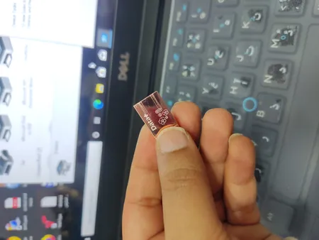 فلش مموری دیتا پلاس مدل GIFT ظرفیت 64 گیگابایت