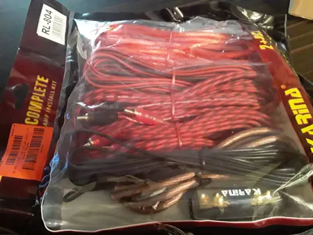 کابل آمپلی فایر کارینا مدل RL-804 + 2 RC مجموعه 4 عددی