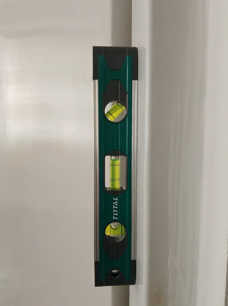 تراز توتال مدل TMT2235